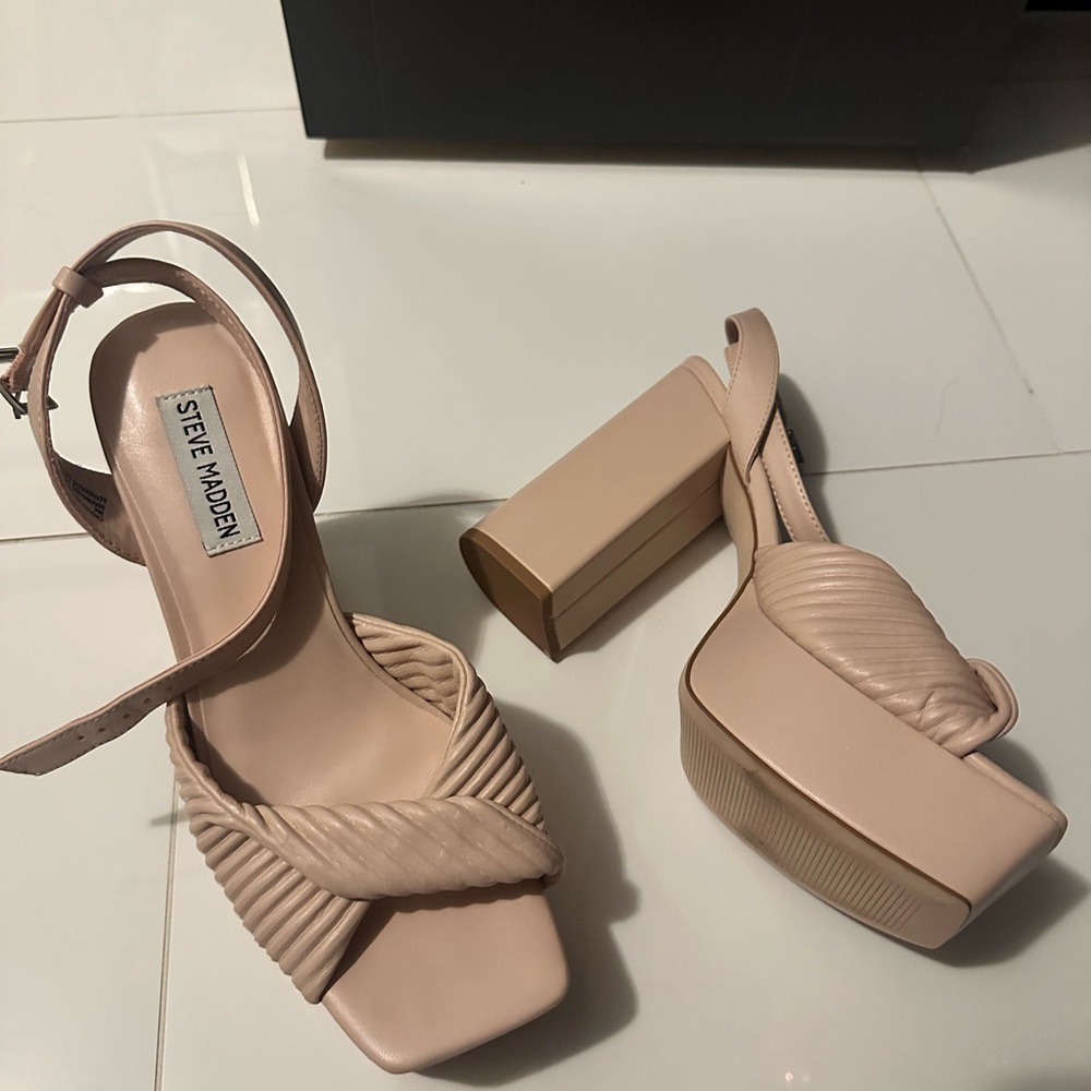 NEW tan steve madden PUMPS size women US 9